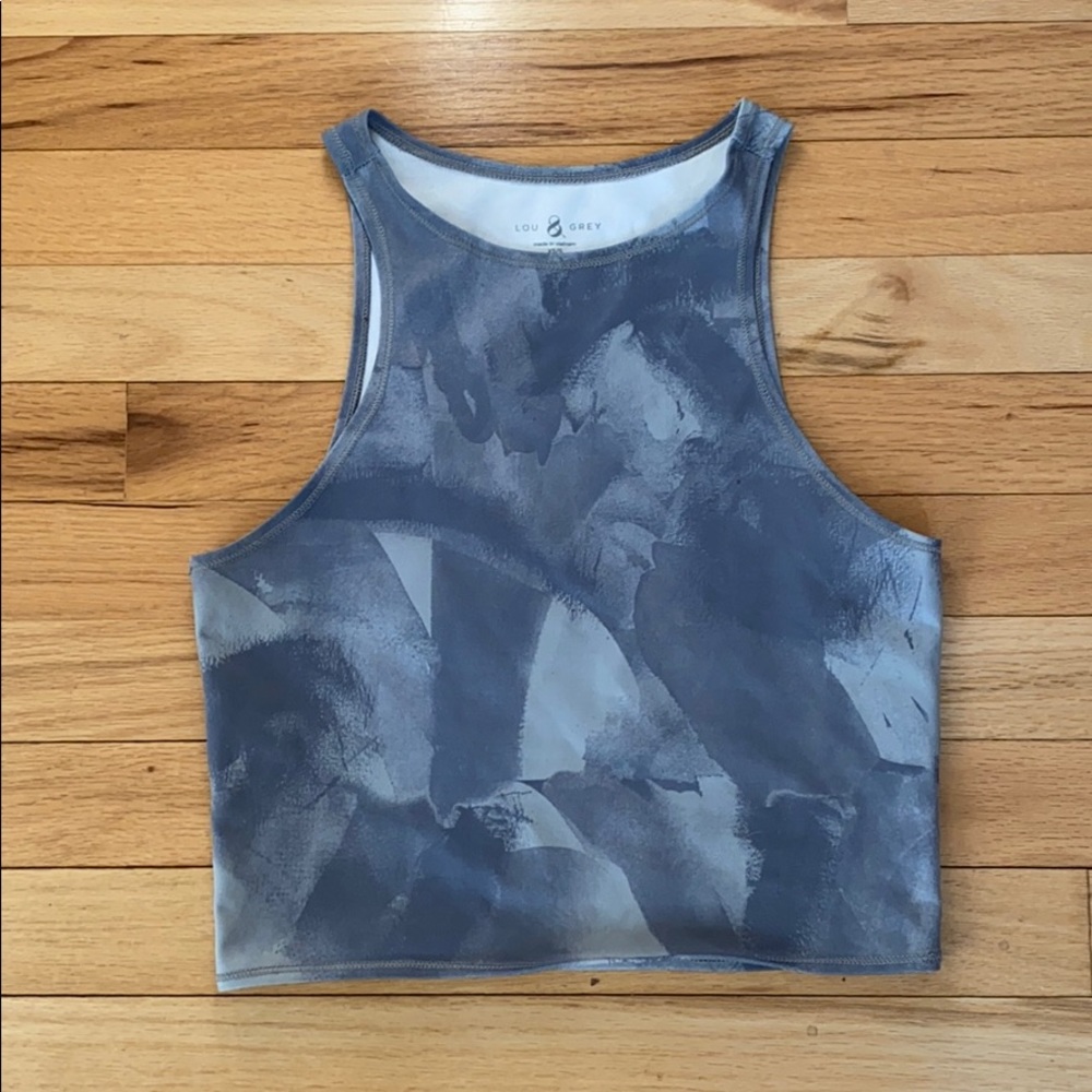 Lou and grey activewear tank top
